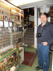 Fredi begutachtet die Steuerung